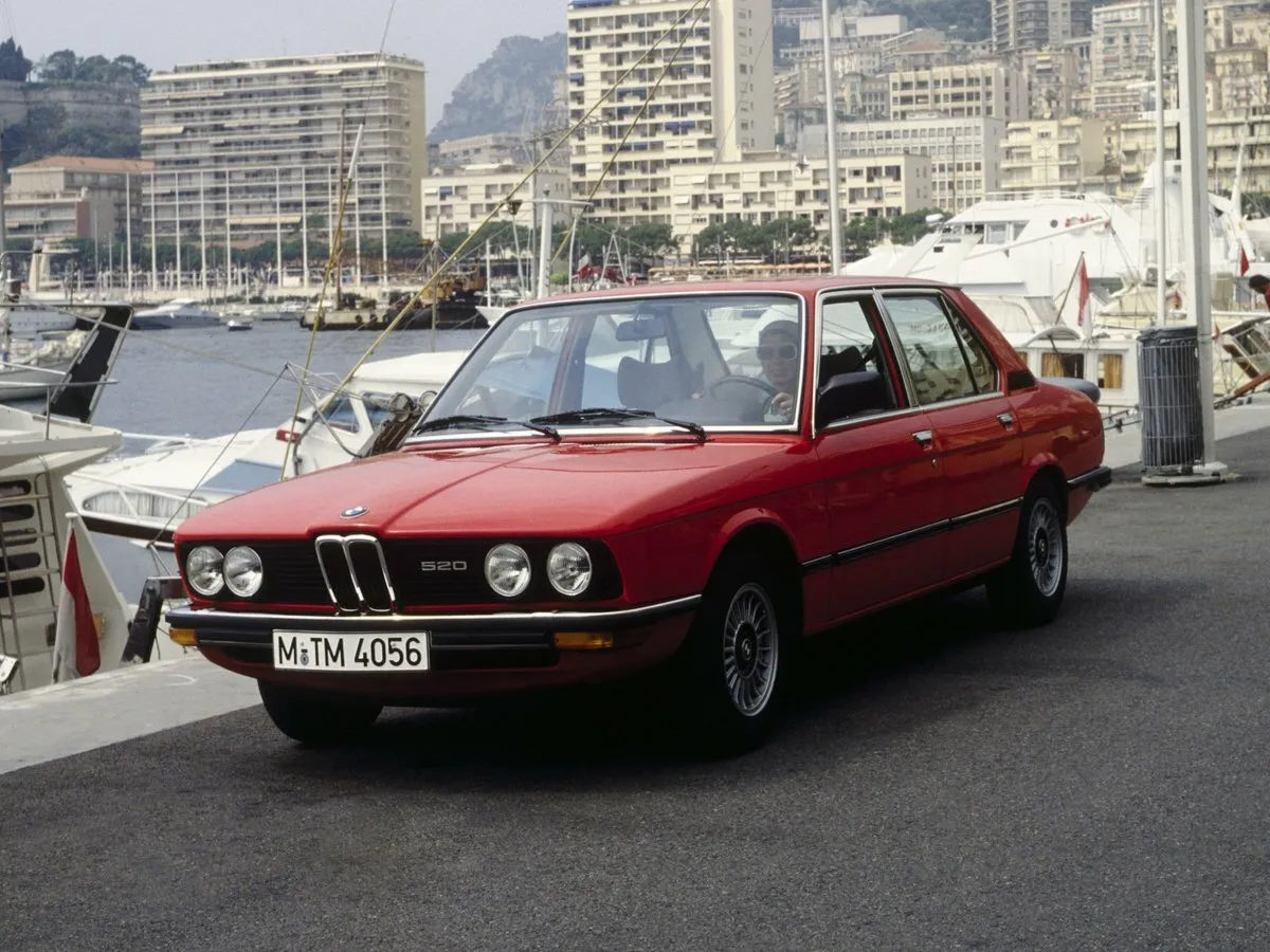BMW 5 серии I (E12) Рестайлинг