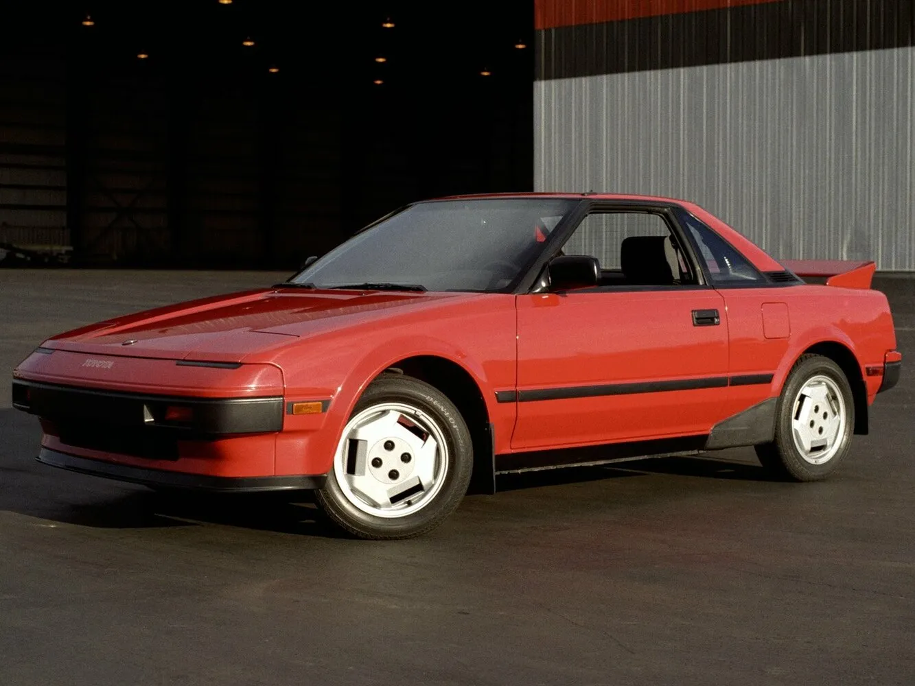 Фото автомобиля Toyota MR2 I (W10) для подбора размеров колес, шин и дисков