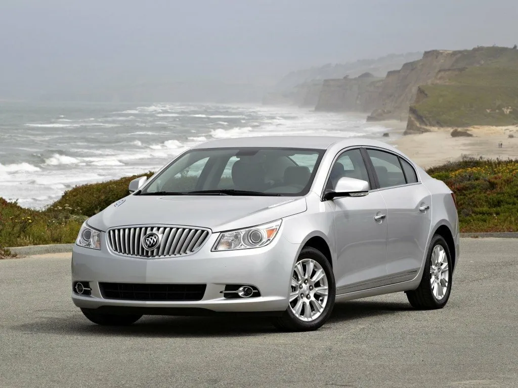 Фото автомобиля Buick LaCrosse II для подбора размеров колес, шин и дисков