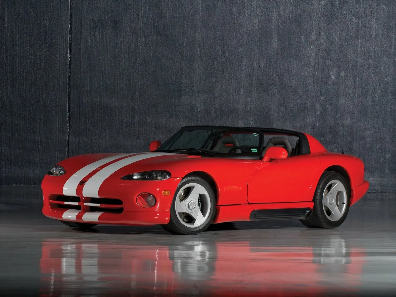Фото автомобиля Dodge Viper I для подбора размеров колес, шин и дисков