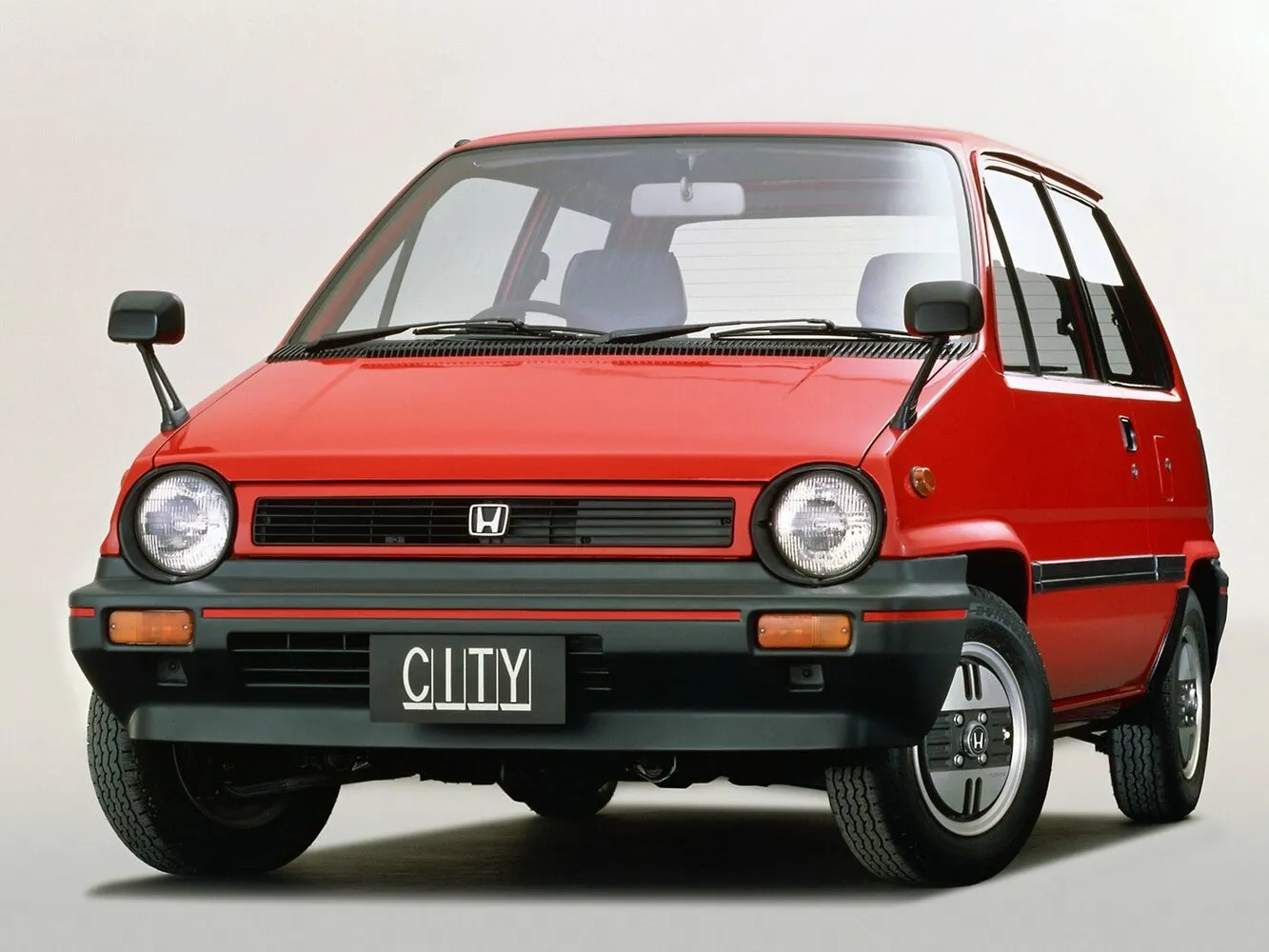 Фото автомобиля Honda City I для подбора размеров колес, шин и дисков