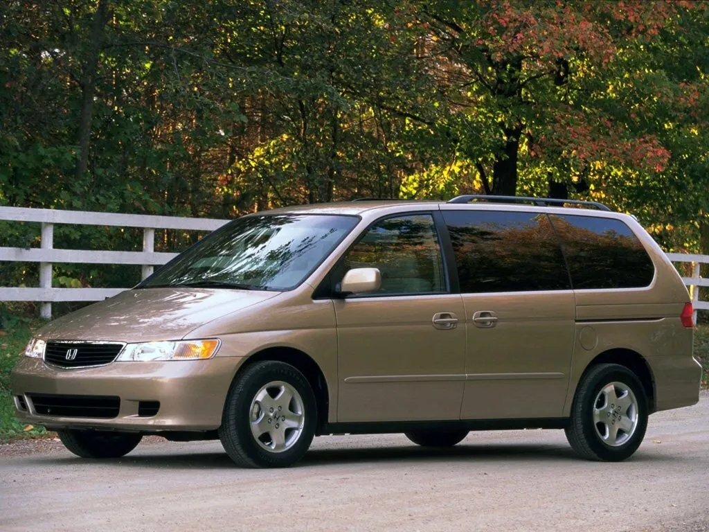 Фото автомобиля Honda Odyssey (North America) II для подбора размеров колес, шин и дисков