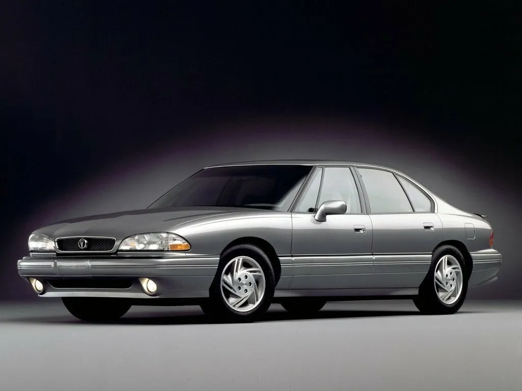 Фото автомобиля Pontiac Bonneville IX для подбора размеров колес, шин и дисков