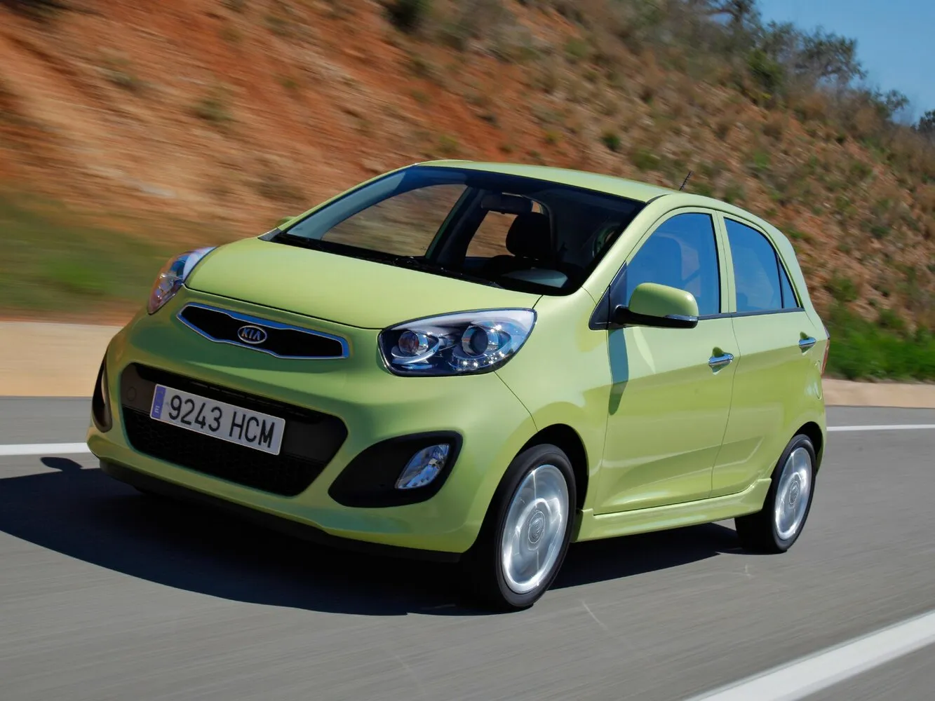 Фото автомобиля Kia Morning II для подбора размеров колес, шин и дисков