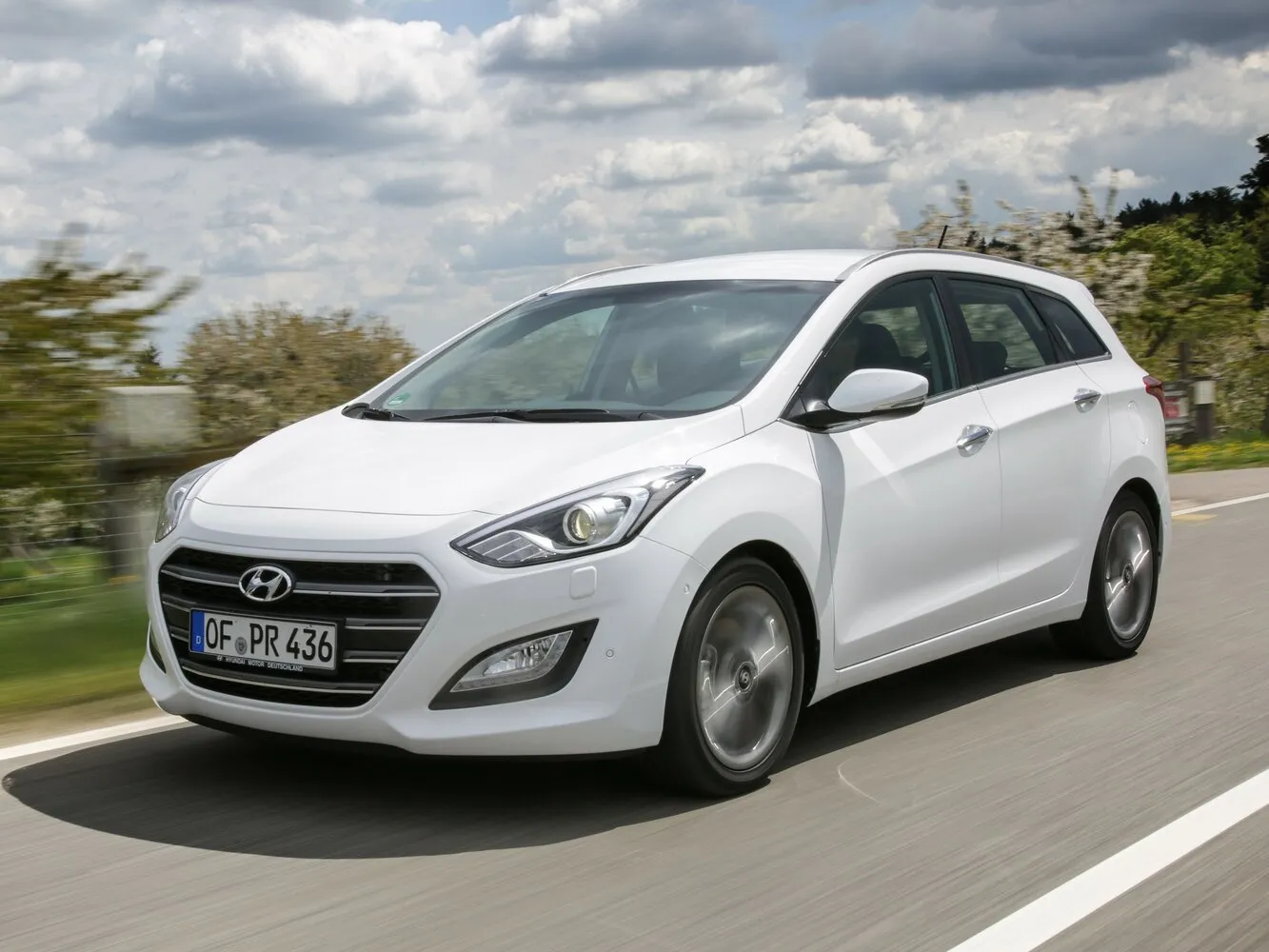 Фото автомобиля Hyundai i30 II Рестайлинг 1.4 MT (100 Л.с.) — параметры разболтовки, сверловка дисков, DIA и крепеж