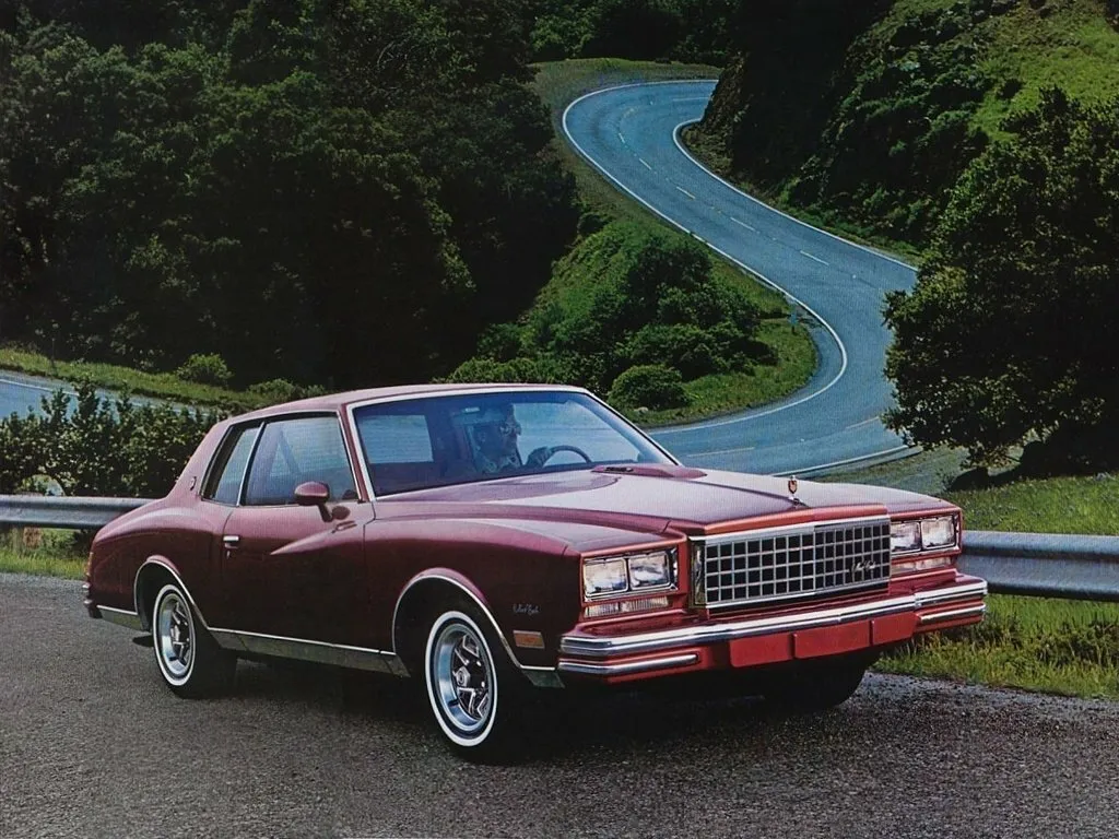 Фото автомобиля Chevrolet Monte Carlo III для подбора размеров колес, шин и дисков