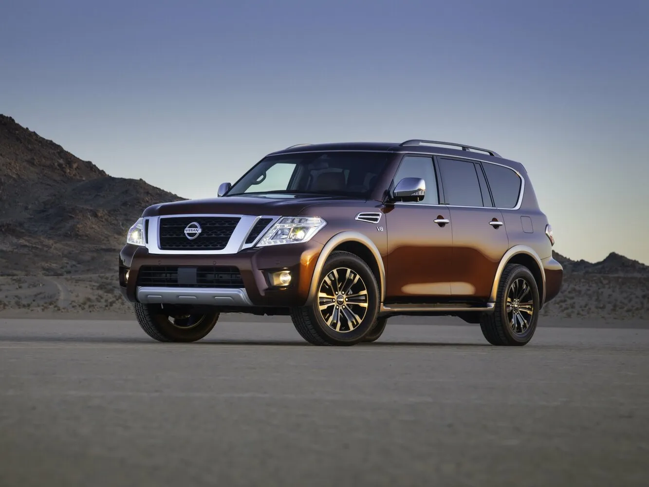 Фото автомобиля Nissan Armada II для подбора размеров колес, шин и дисков