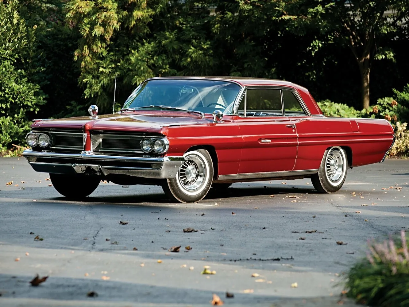 Фото автомобиля Pontiac Grand Prix I для подбора размеров колес, шин и дисков