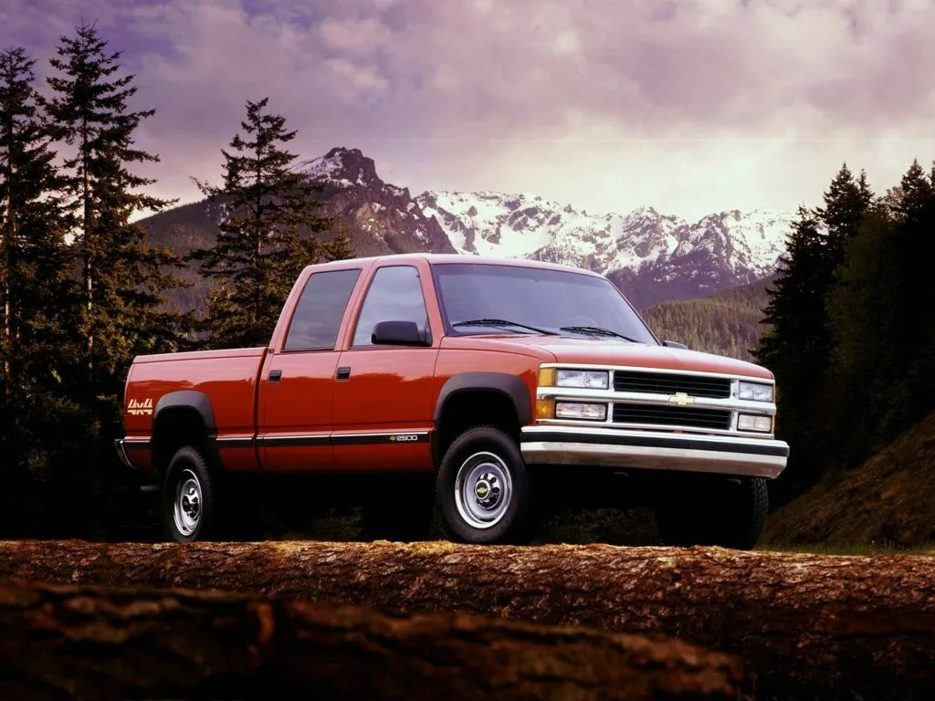 Фото автомобиля Chevrolet C/K IV (GMT400) (1988–2000) 6.5d MT (180 Л.с.) pickup two — параметры разболтовки, сверловка дисков, DIA и крепеж