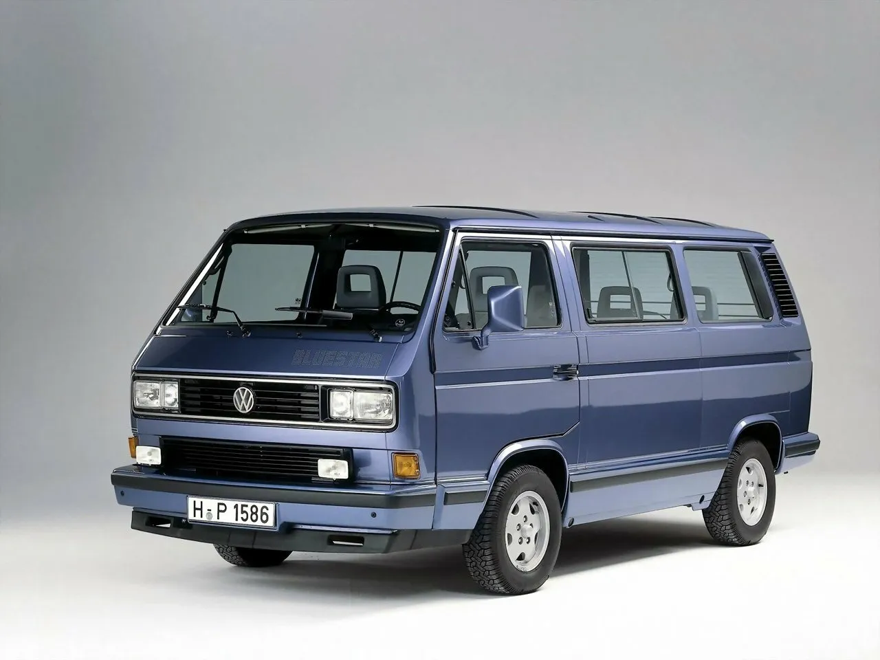 Фото автомобиля Volkswagen Multivan T3 для подбора размеров колес, шин и дисков