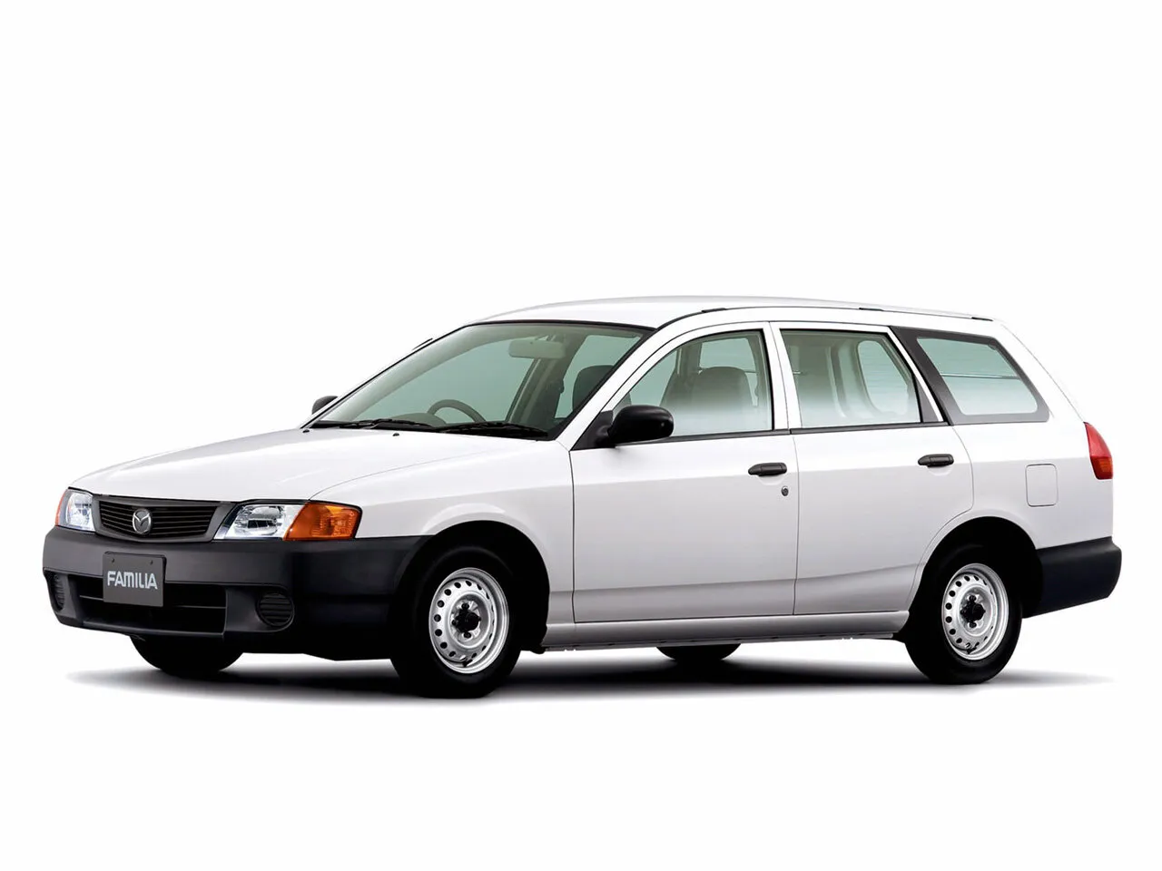 Фото автомобиля Mazda Familia Y11 для подбора размеров колес, шин и дисков