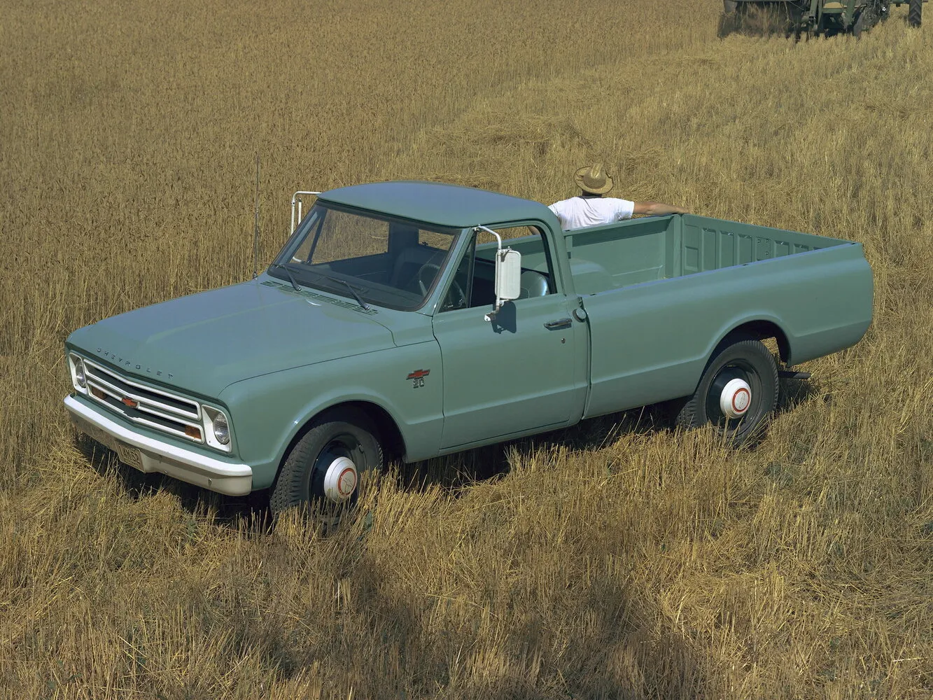 Фото автомобиля Chevrolet C/K II для подбора размеров колес, шин и дисков