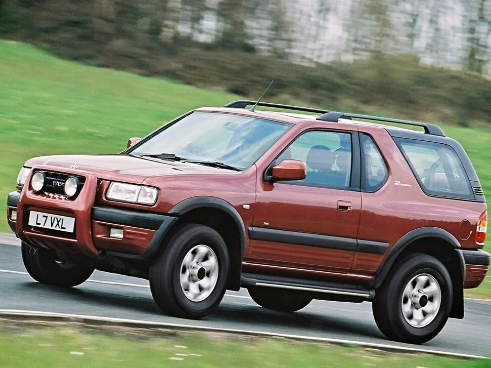 Фото автомобиля Vauxhall Frontera B для подбора размеров колес, шин и дисков