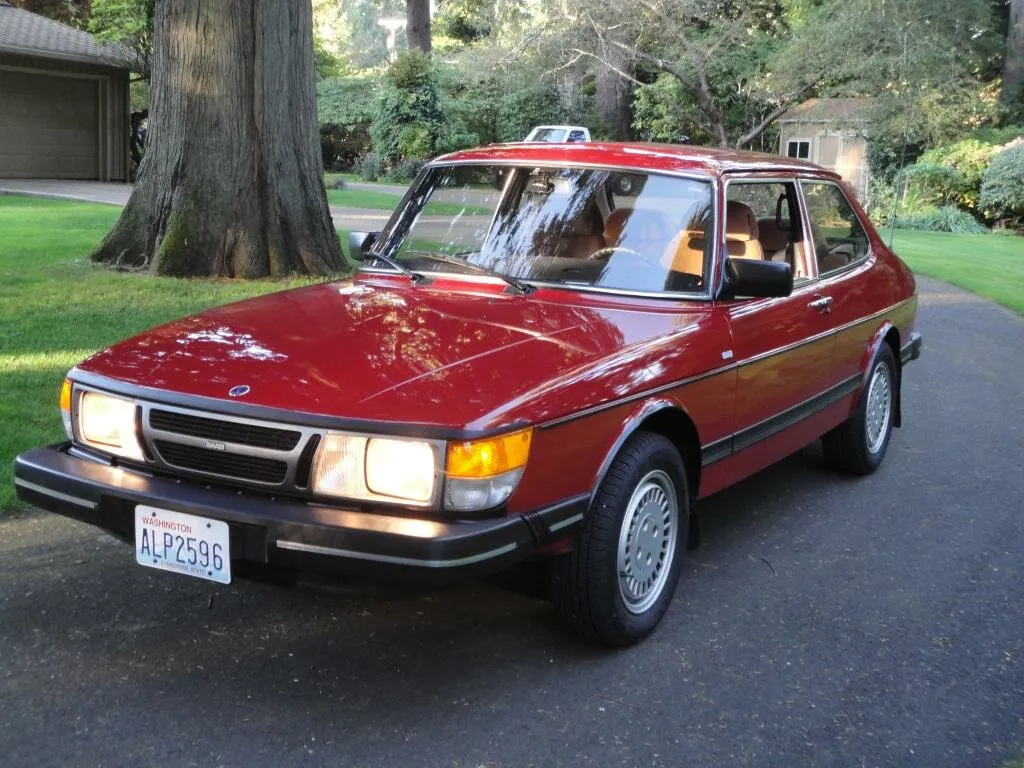 Фото автомобиля Saab 900 I для подбора размеров колес, шин и дисков