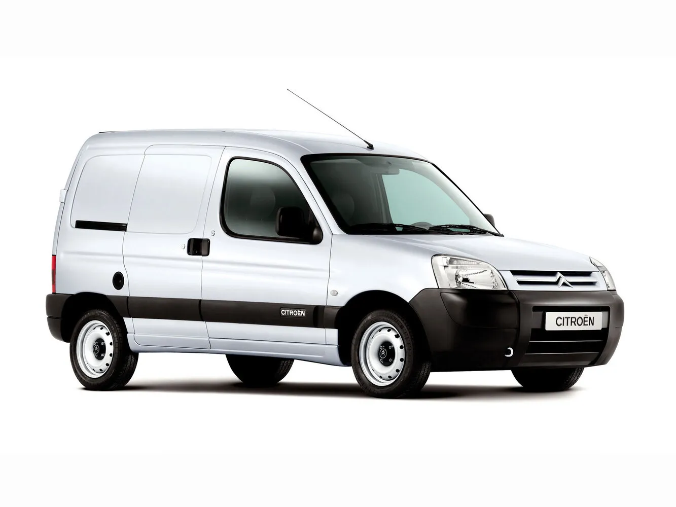 Фото автомобиля Citroen Berlingo I Рестайлинг 1.6d MT (90 Л.с.) — параметры разболтовки, сверловка дисков, DIA и крепеж
