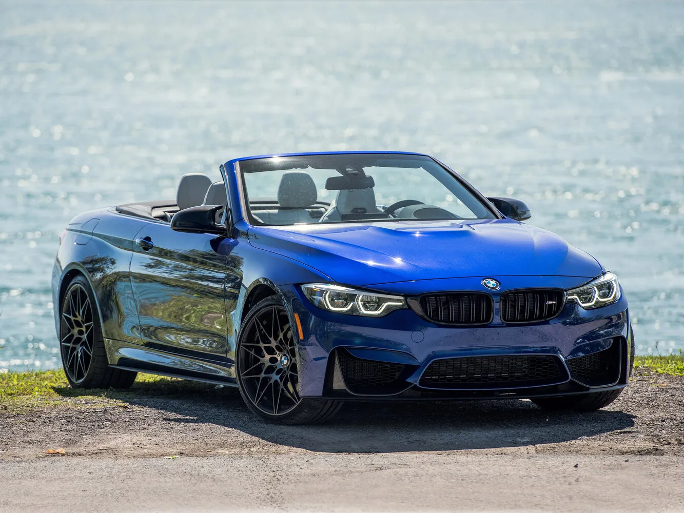 Фото автомобиля BMW M4 F82/F83 Рестайлинг для подбора размеров колес, шин и дисков