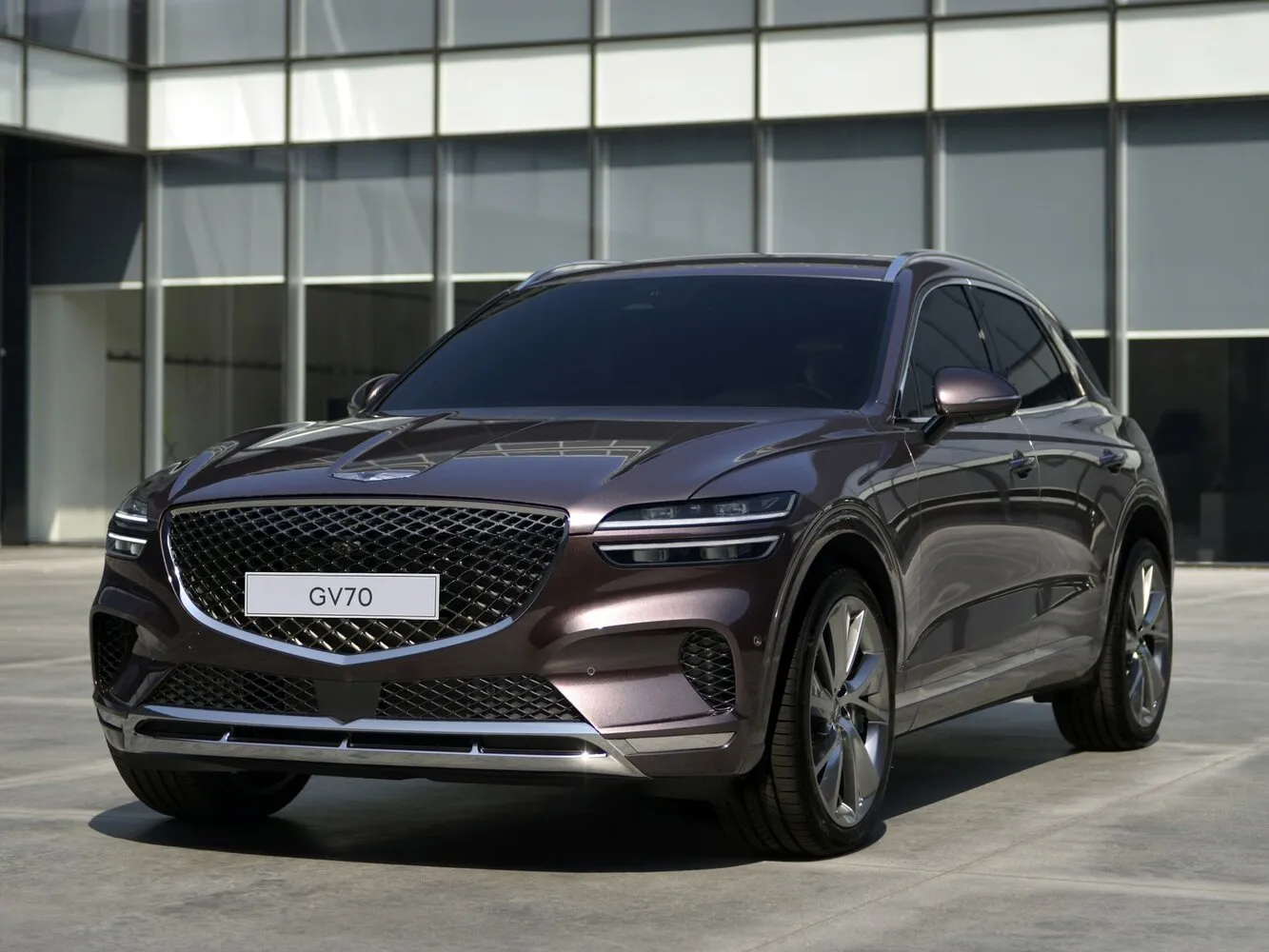 Фото автомобиля Genesis GV70 I для подбора размеров колес, шин и дисков