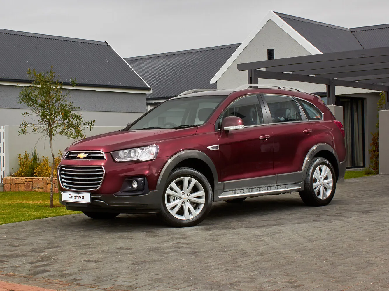 Фото автомобиля Chevrolet Captiva I Рестайлинг 3 для подбора размеров колес, шин и дисков