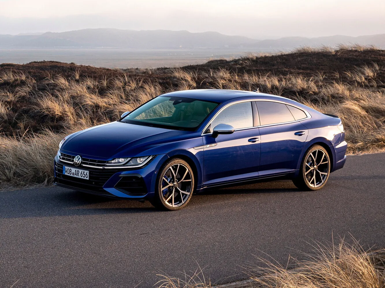 Фото автомобиля Volkswagen Arteon R Базовое поколение для подбора размеров колес, шин и дисков