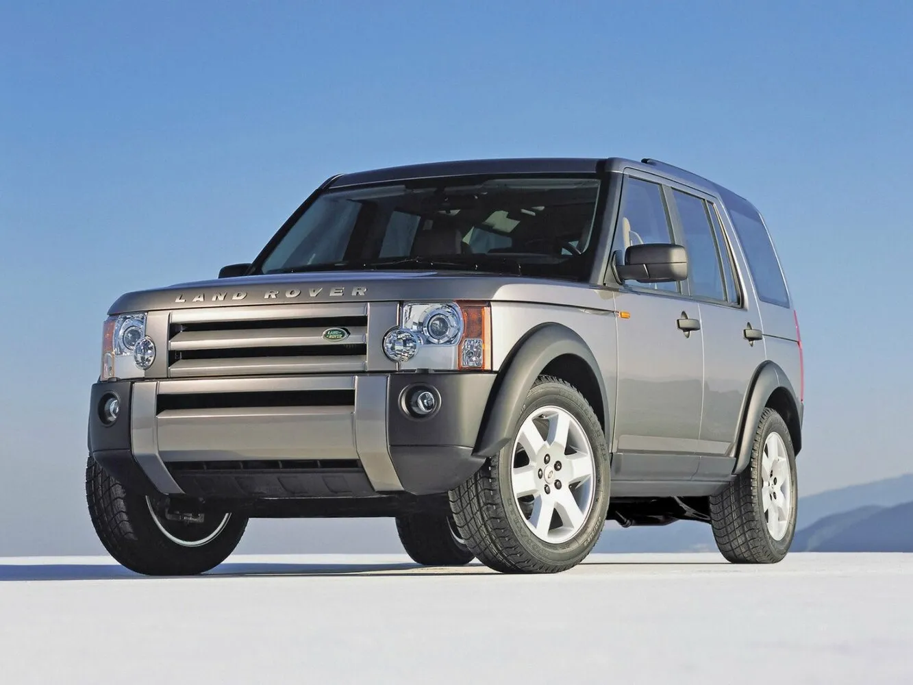 Фото автомобиля Land Rover Discovery III для подбора размеров колес, шин и дисков