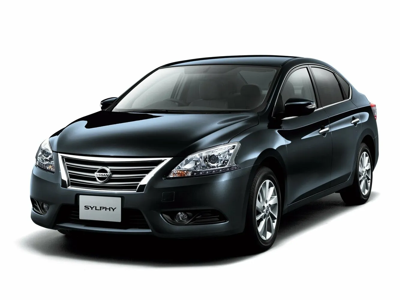 Фото автомобиля Nissan Sylphy III (B17) для подбора размеров колес, шин и дисков