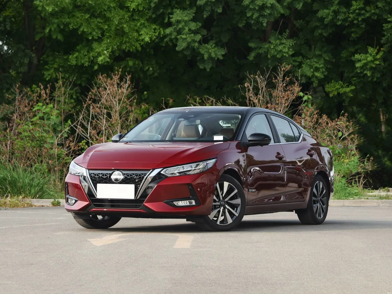Фото автомобиля Nissan Sylphy IV (B18) для подбора размеров колес, шин и дисков