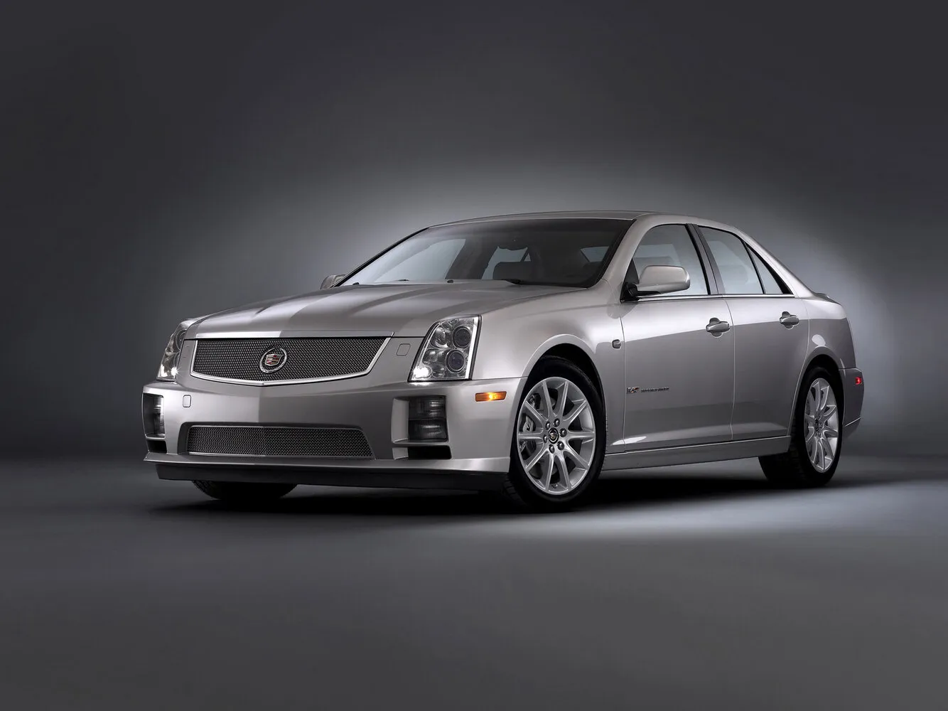 Фото автомобиля Cadillac STS-V I для подбора размеров колес, шин и дисков