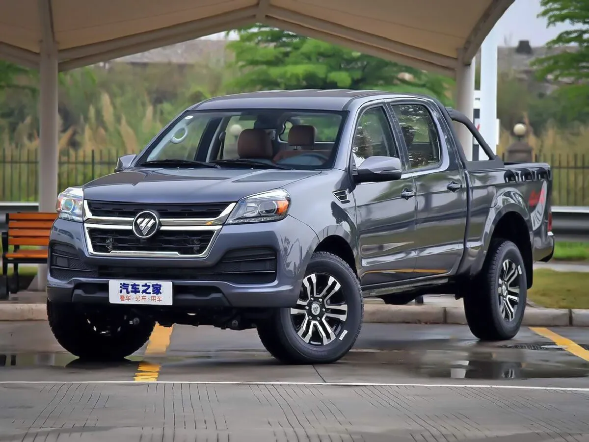 Фото автомобиля Foton Conqueror 5 Базовое поколение для подбора размеров колес, шин и дисков