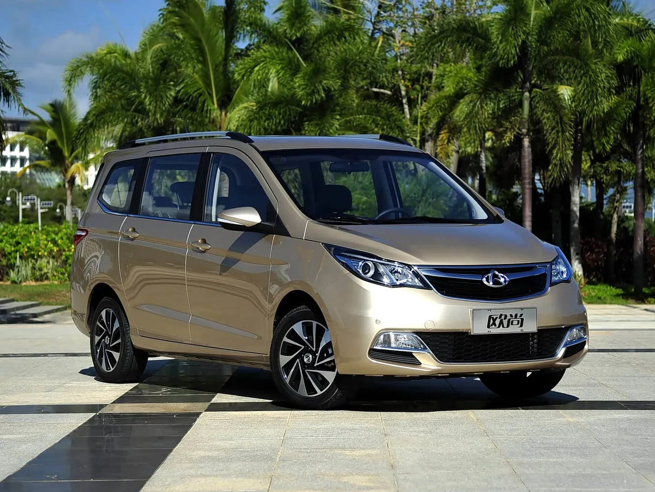 Фото автомобиля Changan Auchan A600 I для подбора размеров колес, шин и дисков