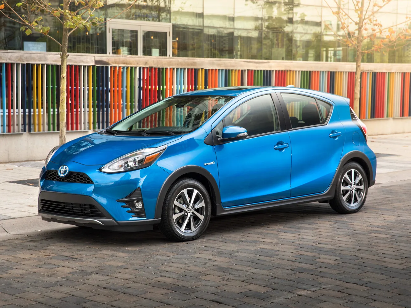 Фото автомобиля Toyota Prius c I Рестайлинг 2 для подбора размеров колес, шин и дисков