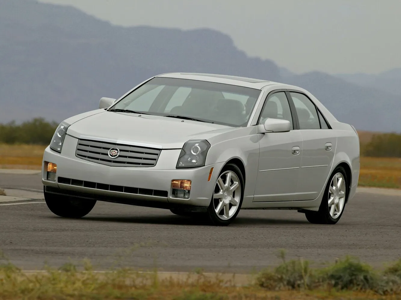 Фото автомобиля Cadillac CTS I для подбора размеров колес, шин и дисков