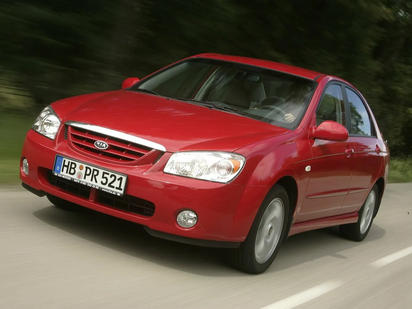 Фото автомобиля Kia Cerato I для подбора размеров колес, шин и дисков