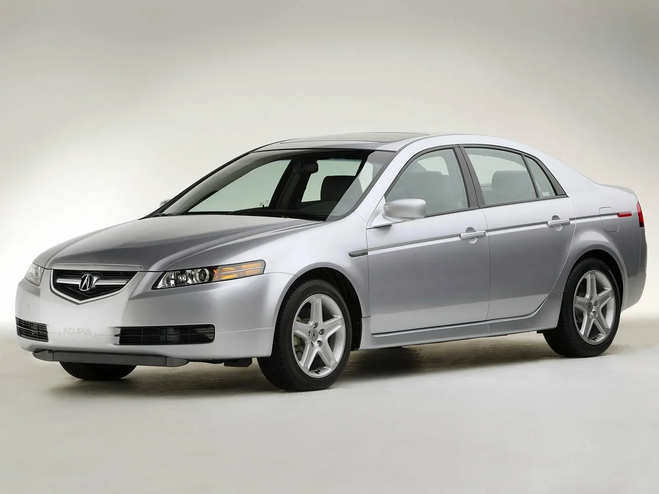 Фото автомобиля Acura TL III для подбора размеров колес, шин и дисков