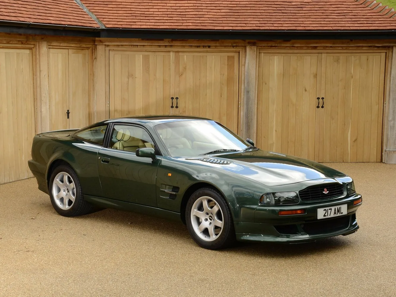Aston Martin V8 Vantage II