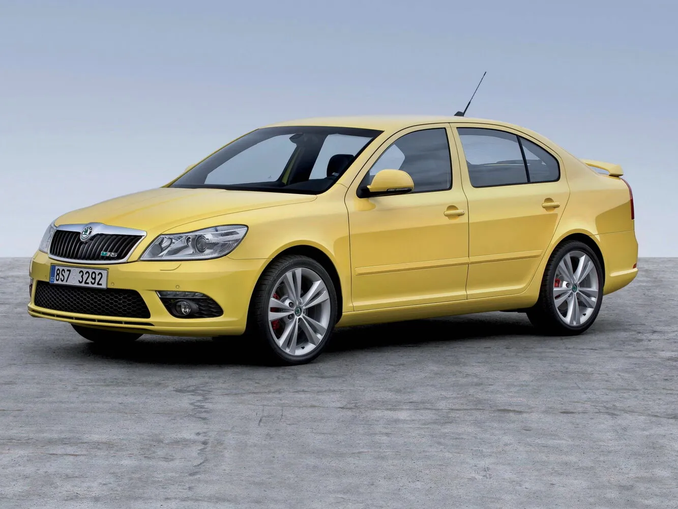 Фото автомобиля Skoda Octavia RS II Рестайлинг для подбора размеров колес, шин и дисков