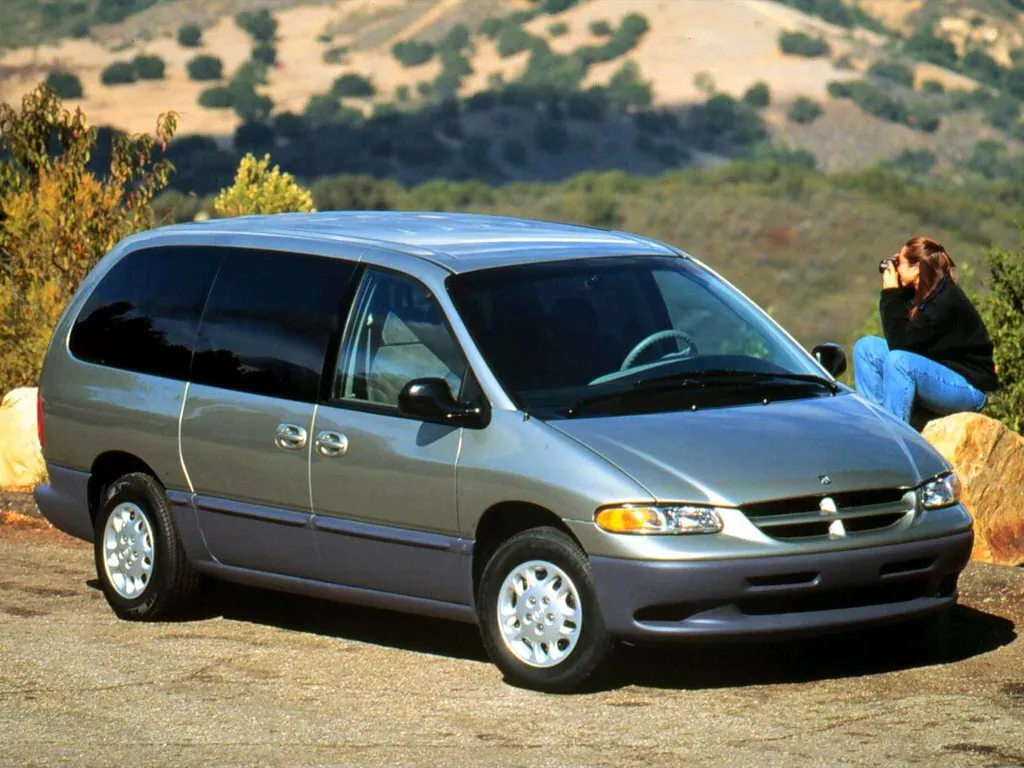 Фото автомобиля Dodge Caravan III для подбора размеров колес, шин и дисков