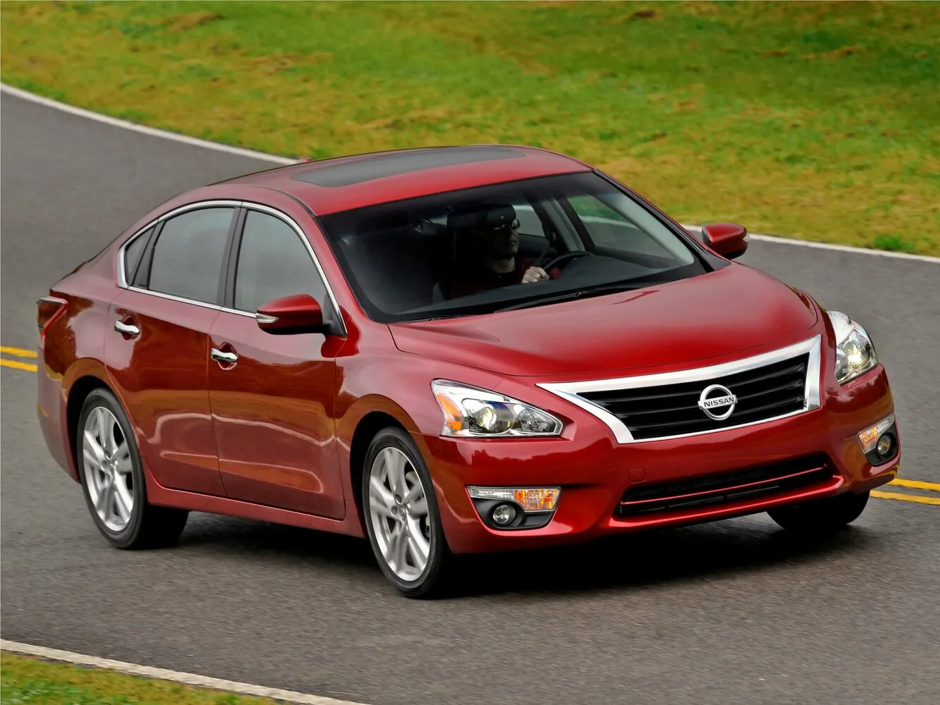 Фото автомобиля Nissan Altima V (L33) для подбора размеров колес, шин и дисков