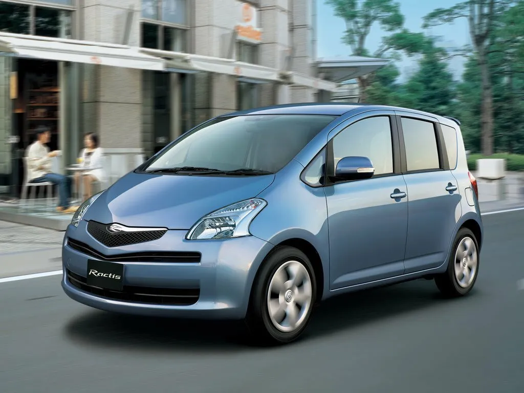Фото автомобиля Toyota Ractis I для подбора размеров колес, шин и дисков